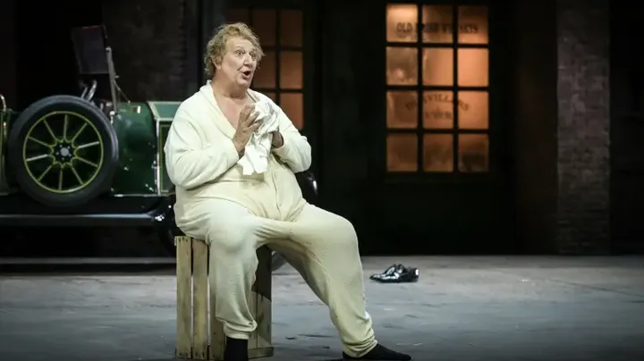 Ambrogio Maestri during rehearsals of "Falstaff" at the Bastille Opera. (Vincent Pontet/OnP)