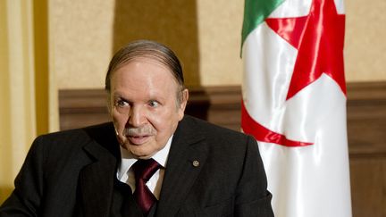 Abdelaziz Bouteflika en juin 2015.&nbsp; (ALAIN JOCARD / POOL)