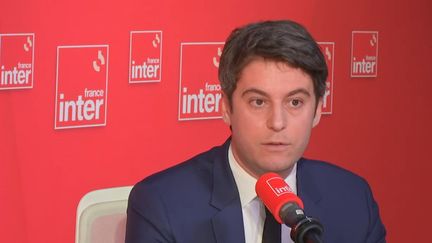 Gabrial Attal, ministre délégué aux Comptes publics, invité de la matinale de France Inter, lundi 13 mars. (FRANCE INTER)