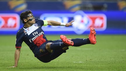 Le d&eacute;fenseur du PSG Thiago Silva lors de la finale de la Coupe de la Ligue face &agrave; Lyon, au Stade de France (Seine-Saint-Denis), le 19 avril 2014.&nbsp; (FRANCK FIFE / AFP)