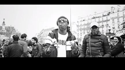 Le rappeur Jo Le Pheno, dans&nbsp;le clip "Bavure 2.0". (YOUTUBE.COM)