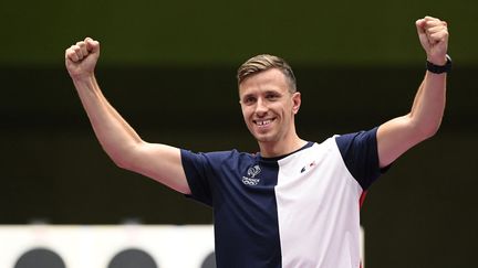 Triple champion d'Europe, vainqueur de la dernière coupe du monde et désormais champion olympique. À 25 ans, Jean Quiquampoix rentre de Tokyo avec un très beau tableau de chasse.