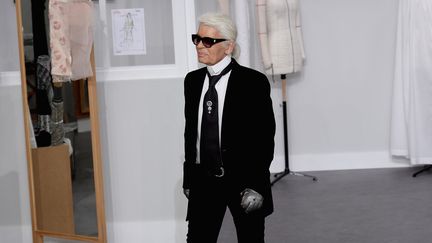 Karl Lagerfeld au défilé Chanel haute couture ah 2016-17, à Paris
 (GettyImages)