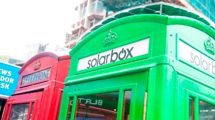 &nbsp; (Une Solar Box inaugurée à Londres le mercredi 1er octobre 2014 © Capture d'écran Twitter)