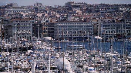 Le port de Marseille (Bouches-du-Rh&ocirc;ne). Le maire UMP, Jean-Claude Gaudin, laisse planer le doute sur sa candidature &agrave; la municipale. (MOCTAR / SIPA)