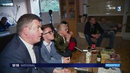 Hier soir s’affrontaient Marine Le Pen et Emmanuel Macron à la télévision. Qu’ont retenu les soutiens dans les deux camps&nbsp;? (FRANCEINFO)