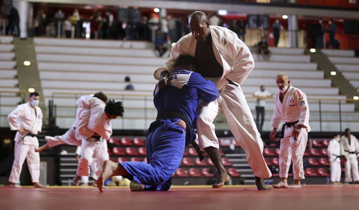 Teddy Riner&nbsp;lors d'un entraînement,&nbsp;à Paris, le 22 juin 2021.&nbsp; (THOMAS COEX / AFP)