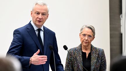 Le ministre de l'Economie et des Finances Bruno Le Maire au côté de la Première ministre Elisabeth Borne à Paris le 10 janvier 2023 (BERTRAND GUAY / POOL)