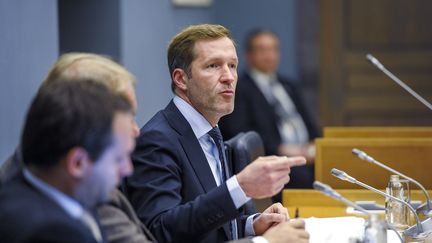 Paul Magnette, le pr&eacute;sident-ministre wallon, lors d'une r&eacute;union autour du Ceta, au parlement &agrave; Namur en Belgique, le 18 octobre 2016.&nbsp; (NICOLAS LAMBERT / BELGA MAG)