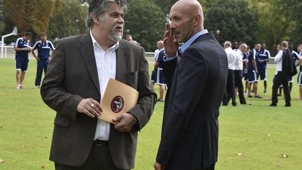 Jérôme Ducros, président du LAP, et Fabien Barthez, directeur général, espèrent que Luzenac gagnera son match... en justice. (PASCAL PAVANI / AFP)