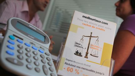 Plusieurs milliers d'euros, c'est ce que vous pouvez épargner en renégociant votre crédit immobilier et aussi votre assurance emprunteur.&nbsp; (VIGNOLA FRANÇOIS / MAXPPP)