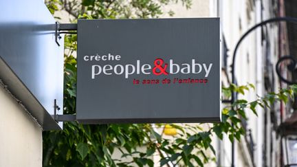 Une crèche privée People&Baby à Puteaux (Hauts-de-Seine), le 15 septembre 2024. (ERIC BERACASSAT / HANS LUCAS / HANS LUCAS VIA AFP)