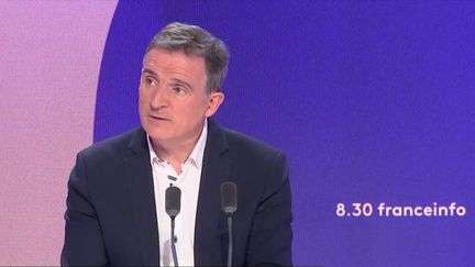 Drogue : le maire écologiste Éric Piolle demande à Emmanuel Macron "un référendum" pour dépénaliser le cannabis