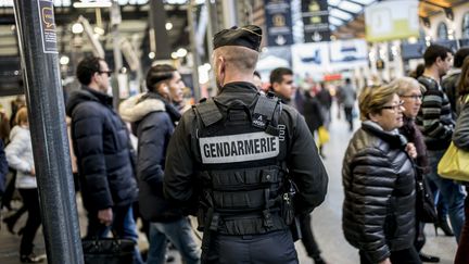 Illustration d'une patrouille de gendarmerie mobile à la gare Saint-Lazare. (MAXPPP)