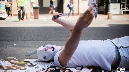 Mardi 21 Juillet :
"Pourquoi tu ne veux pas lui donner le tract Lapin ?! Allez, donne lui le tract !"
- Wonderland, à 17h25 au Théâtre de l'Ange
 (Baptiste Lobjoy)