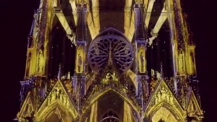 Noël : la cathédrale de Reims s’illumine (France 2)