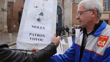 Un ex-salarié de l'usine Molex de Villemur-sur-Tarn (Haute-Garonne), le 15 octobre 2010 (AFP / Eric Cabanis)