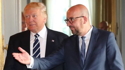 Donald Trump et l'actuel président du Conseil européen, Charles Michel, à Bruxelles (Belgique) le 24 mai 2017 (BENOIT DOPPAGNE / BELGA MAG)