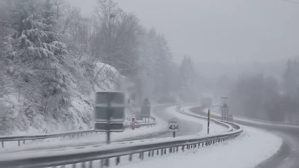 Une route du Puy-de-Dôme (photo d'illustration. (FRANCE 2)