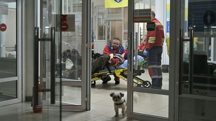 Un centre humanitaire à Soumy, dans le nord-est de l'Ukraine, le 8 novembre 2023. (GENYA SAVILOV / AFP)