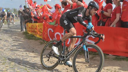 Bradley Wiggins sur Paris-Roubaix en 2014 (ERIC LALMAND / BELGA MAG)