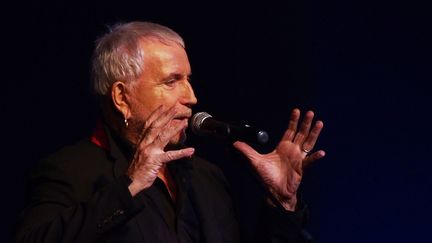 Bernard Lavilliers sur scèn à Marseille en mars 2015.
 (Citizenside / Frederic Seguran / Citizenside /AFP)