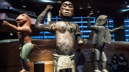 Trois statues&nbsp;du palais royal d'Abomey qui seront restituées au Bénin.&nbsp; (CHRISTOPHE PETIT TESSON / EPA)