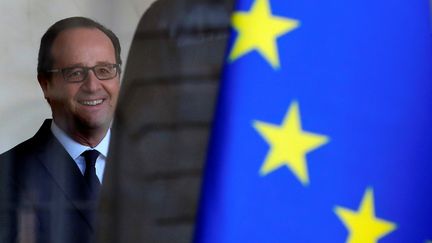 Les Français approuvent majoritairement le renoncement de François Hollande