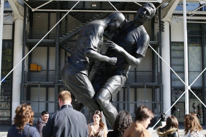 La statue du footballeur egyptien Mohamed Salah consterne ses fans