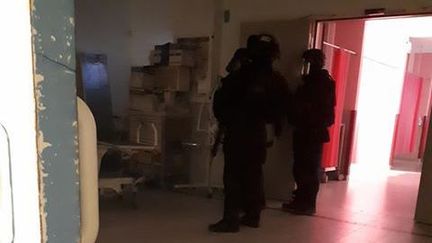 Un homme suspect est entré dans le CHU de Caen (Normandie) le 9 mars, provoquant l'intervention de 180 membres des forces de l'ordre.&nbsp; (DR)