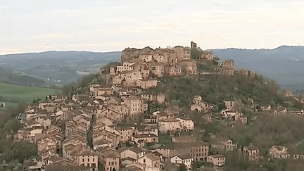 Cordes-sur-Ciel : le maire dénonce la réforme territoriale