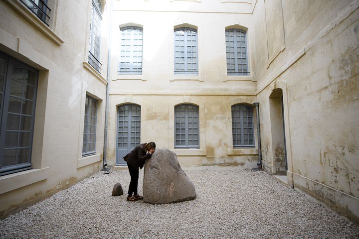 L'hôtel de Vernon, à Arles, qui abrite désormais le centre d'expositions Lee Ufan Arles (15 avril 2022) (CLEMENT MAHOUDEAU / AFP)