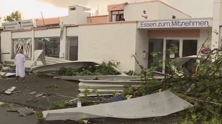 Une tornade spectaculaire a fait des dégâts considérables dans une ville de l’ouest de l’Allemagne vendredi 20 mai 2022.&nbsp; (FRANCE 2)