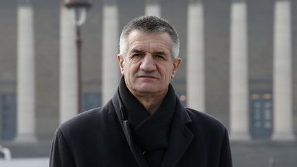 Jean Lassalle,&nbsp;député des Pyrénées-Atlantiques devant l'Assemblée nationale à Paris le 18 mars 2016.
 (PATRICK KOVARIK / AFP)