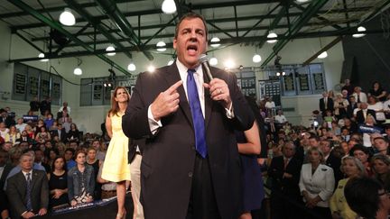 Chris Christie annonce sa candidature &agrave; l'investiture r&eacute;publicaine pour la pr&eacute;sidentielle am&eacute;ricaine, le 30 juin 2015 dans le New Jersey (Etats-Unis). ( BRENDAN MCDERMID / REUTERS)