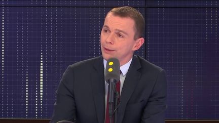 Olivier Dussopt, secrétaire d'État auprès du ministre de l'Action et des Comptes publics, invité de franceinfo jeudi 31 janvier.&nbsp; (FRANCEINFO / RADIOFRANCE)