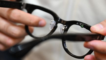 Aspirateurs modulaires, téléviseurs IA, lunettes connectées : les tendances high-tech à venir