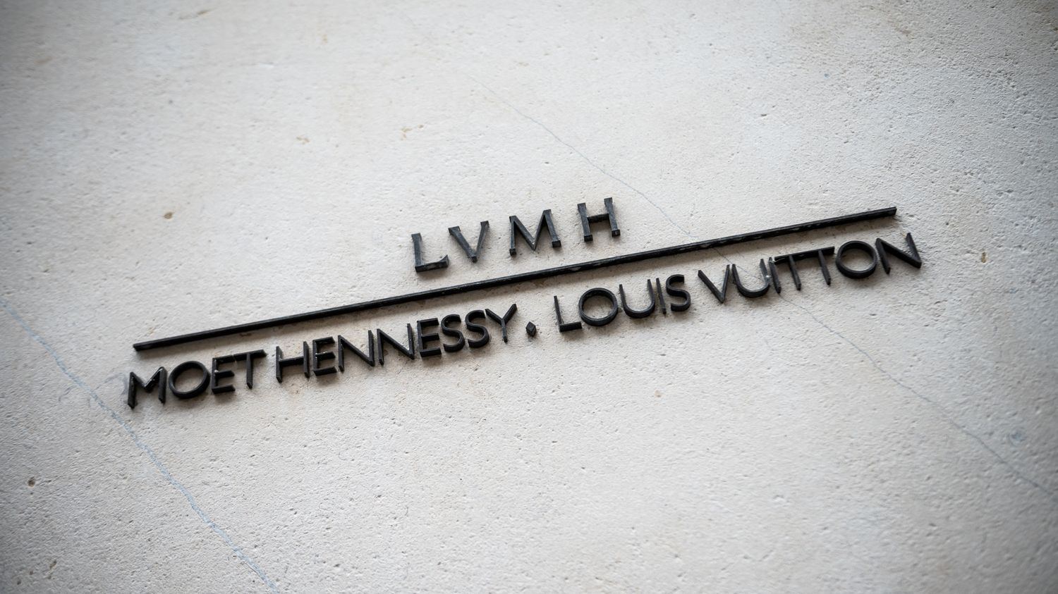 Groupe LVMH - Les chiffres clés du groupe - La vie des entreprises