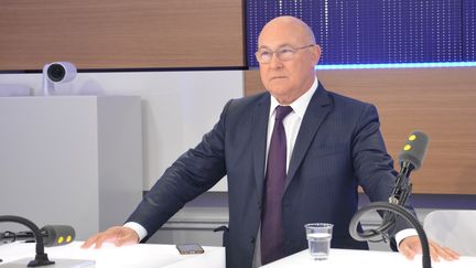 Michel Sapin sur franceinfo, le 3 novembre 2016. (Jean-Christophe Bourdillat / Radio France)