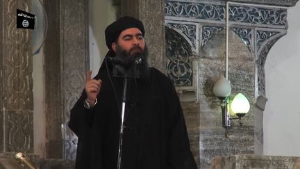 Le chef de l'Etat islamique, Abou Bakr al-Baghdadi, à Mossoul, le 5 juillet 2014, lors de sa dernière apparition publique. (AFP)