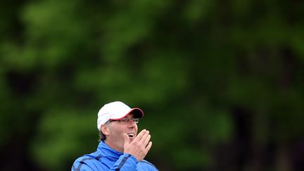 Laurent Blanc, le s&eacute;lectionneur de l'&eacute;quipe de France, lors d'un entra&icirc;nement &agrave; Clairefontaine (Yvelines), le 18 mai 2012. (FRANCK FIFE / AFP)