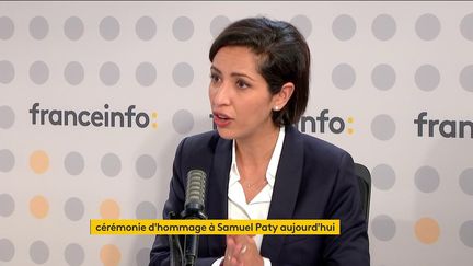 La secrétaire d'État Sarah&nbsp;El Haïry, le 16 octobre 2021 sur franceinfo. (CAPTURE D'ECRAN / FRANCEINFO)