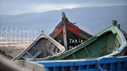 "Cimetière de bateaux" à Arinaga, sur l'île canarienne espagnole de Gran Canaria, le 18 novembre 2021. (LLUIS GENE / AFP)