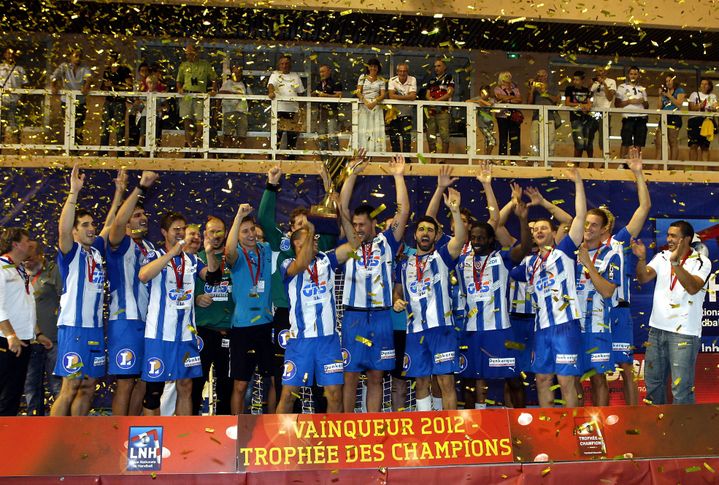 Dunkerque remporte le trophée des champions 2012 à Monaco. (ERIC DULIERE)