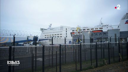 VIDEO. Ouistreham : "Si on n'avait pas de ferries, on n'aurait pas de migrants" : pour Nelly, les aider ne crée pas un "appel d'air"