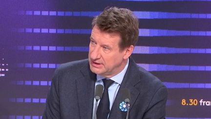 Yannick Jadot, sénateur écologiste de Paris, sur franceinfo, jeudi 9 novembre 2023. (RADIO FRANCE / FRANCEINFO)