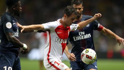 Bernardo Silva se joue d'Aurier et de Thiago Motta (VALERY HACHE / AFP)