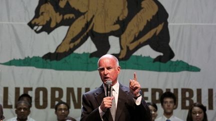 Le démocrate Jerry Brown, qui va succéder au républicain Arnold Schwarzenegger comme gouverneur de Californie (Justin Sullivan - Getty Images - AFP)