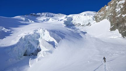 La Glacier Blanc sur la commune du Pelvoux (Hautes-Alpes), tout pr&egrave;s du lieu de l'avalanche qui a co&ucirc;t&eacute; la vie &agrave; trois personnes. (JACQUES PIERRE / HEMIS.FR)