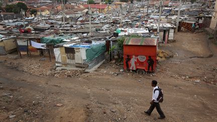 Dix distributeurs de médicaments sont installés dans les townships de Johannesburg.&nbsp; (KIM LUDBROOK / EPA / MAXPPP)